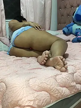 Rachellcooperrr's cam snapshot