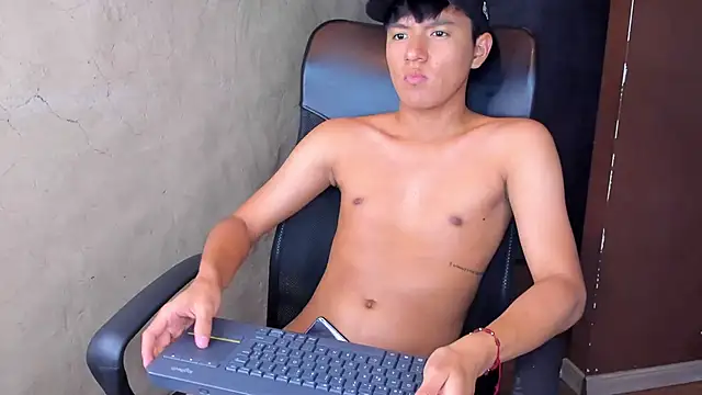 isaac_grimm live sex cam