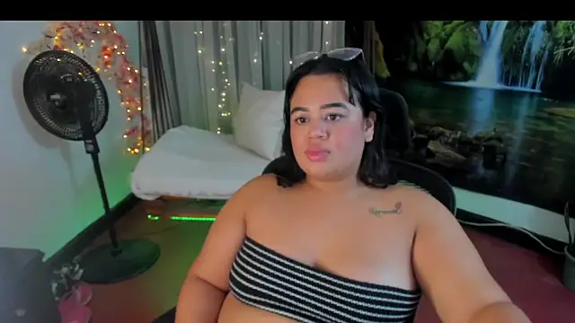 oliviia_cute's cam snapshot