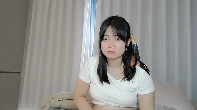 Naoko-99 live sex cam