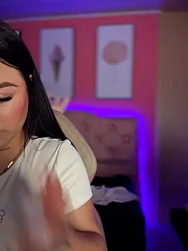 Megaan__More's cam snapshot