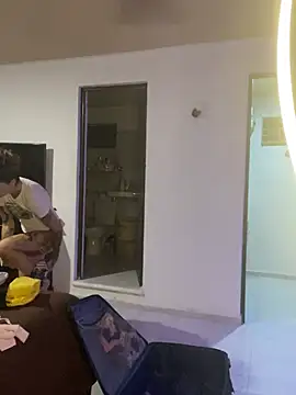 Izy_cute_ live sex cam