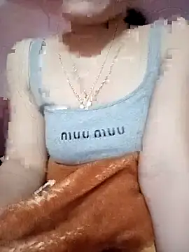 LucyyLy's cam snapshot