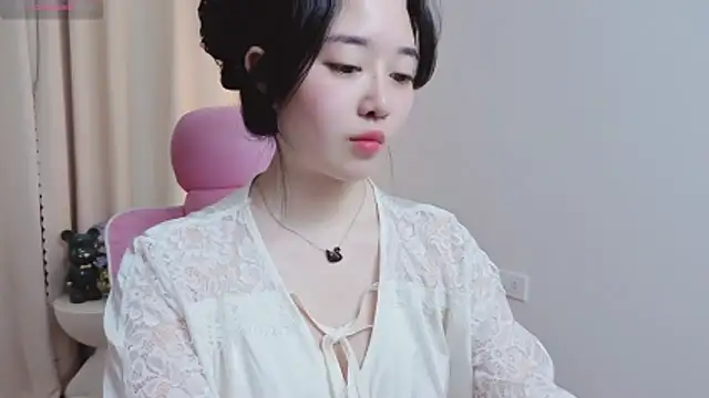 Miu-999 live sex cam