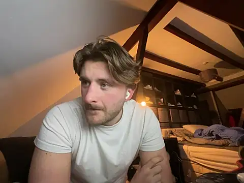 DannyP13's cam snapshot