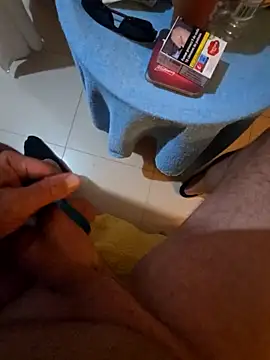 suizoloco76's cam snapshot