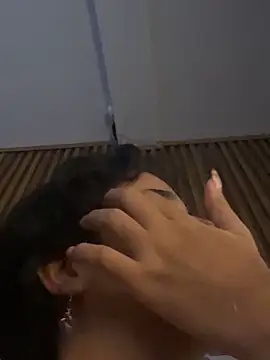 _vaiolet_owo live sex cam