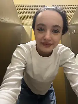 MiaTee's cam snapshot