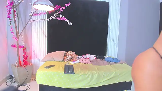 Aliyah_Brooks_cr's cam snapshot