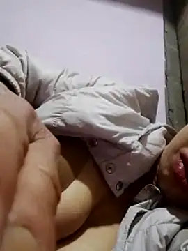 TRIEUTRIEU20 live sex cam