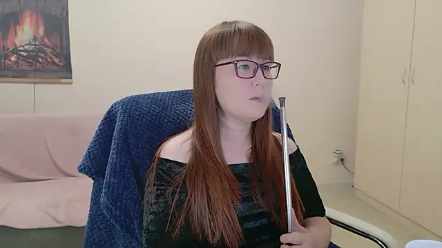 MISTRESS-FOX's cam snapshot