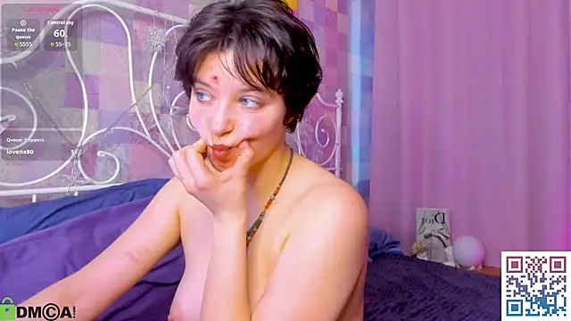 Sara_Frayer's cam snapshot