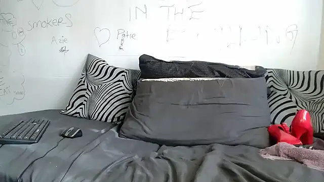 QueenpatieX's cam snapshot