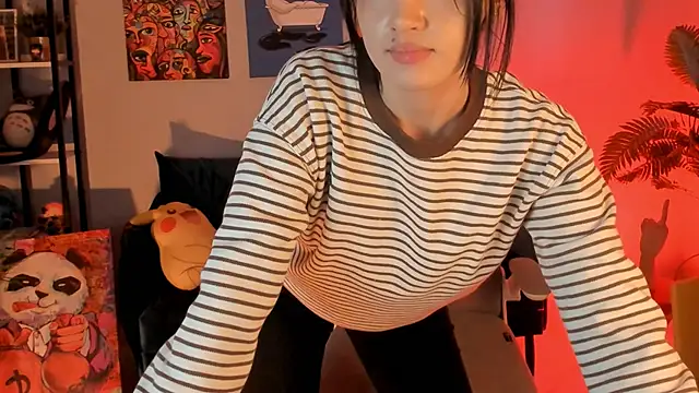 MonicaFarmer's cam snapshot