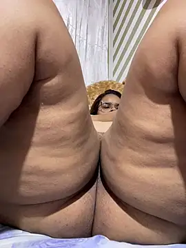 Evabigass live sex cam