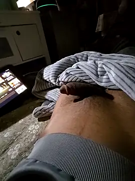 BrownBoyStrokin live sex cam