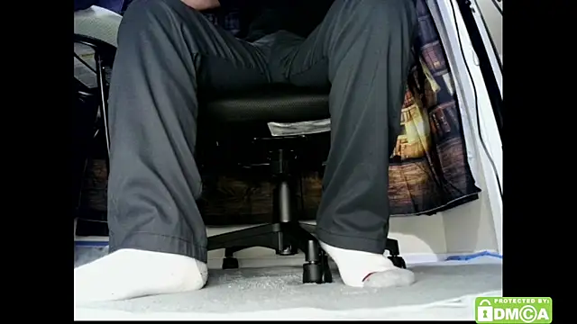 justshutupandwatch's cam snapshot