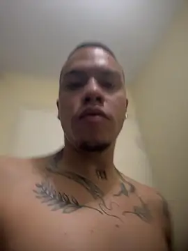 AlphaMasterXxx live sex cam