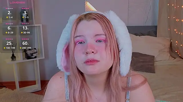 PinkyYoungPie's cam snapshot