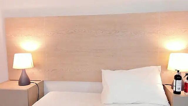 dolleyes10's cam snapshot