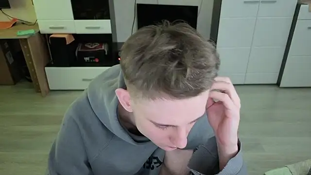 angryzan's cam snapshot