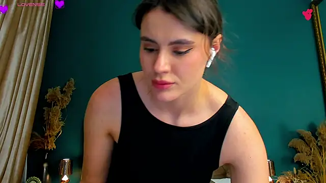 CalyMoon live sex cam