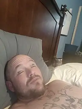 Capthookfugood's cam snapshot