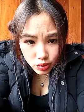 Money_moneylove's cam snapshot