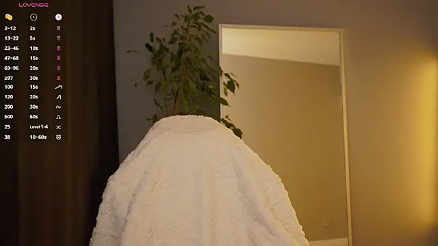 Ester_Hill's cam snapshot