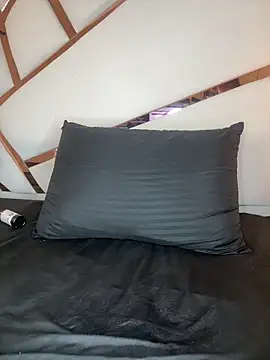 Celeste_Valencia_'s cam snapshot