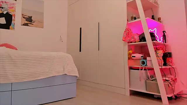 Lily_Young's cam snapshot