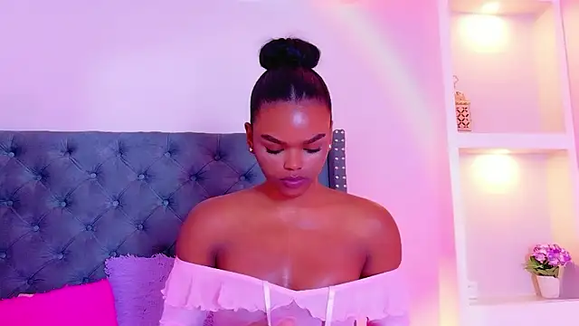 CamiEstrada live sex cam