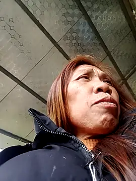 bella-la's cam snapshot