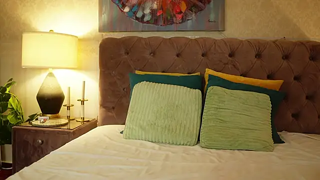 Wild_Whispers's cam snapshot