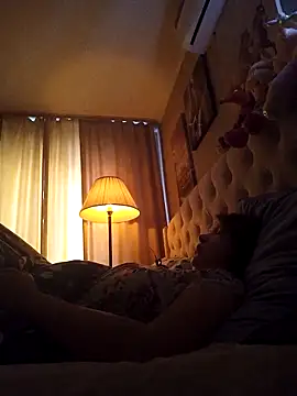 ROXOLANAA_SEXY live sex cam