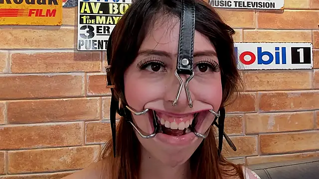 foxy_tiana's cam snapshot