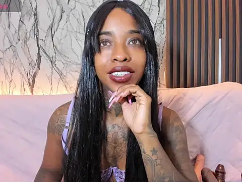 Pauline_Fox's cam snapshot