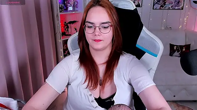 Lily__Evans live sex cam