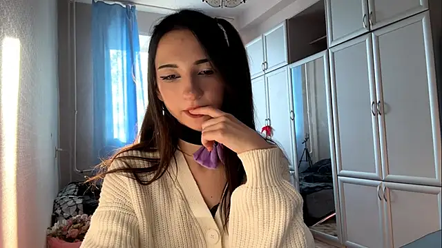 UrBabeLuna's cam snapshot