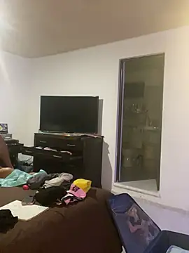 Izy_cute_ live sex cam