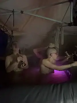 Stonermama666420's cam snapshot