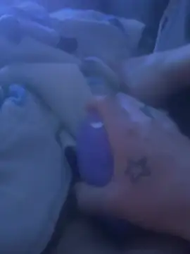 Abracadabra08169's cam snapshot