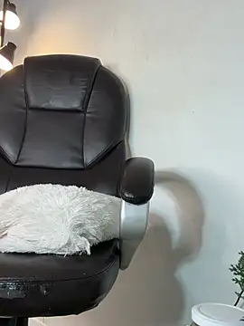 _Isabella_1's cam snapshot