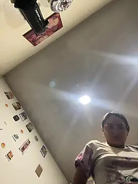 stormmy_1998's cam snapshot