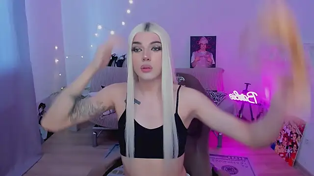 YourTrixie live sex cam