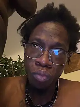 SucculentSexiness0 live sex cam