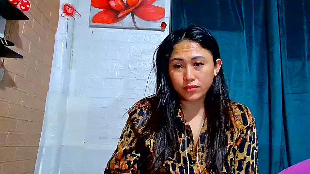 Ugly-Filipina live sex cam