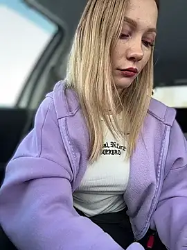 LavenderHot's cam snapshot