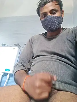 Itsdesi_boy live sex cam