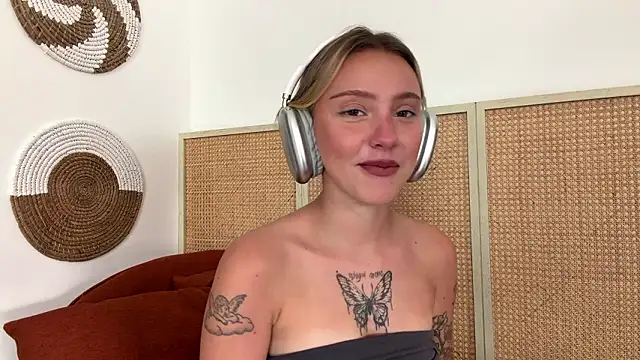 MartinaDeoliveira live sex cam